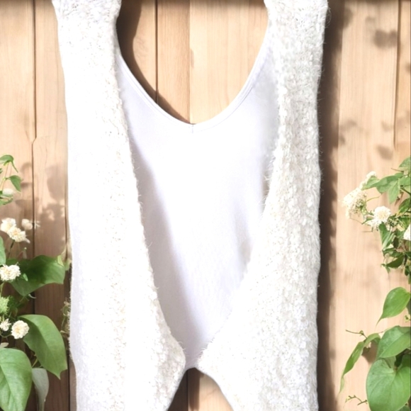 ❄️Super Soft and Cozy Draped Cardigan by Alya - Picture 3 of 11